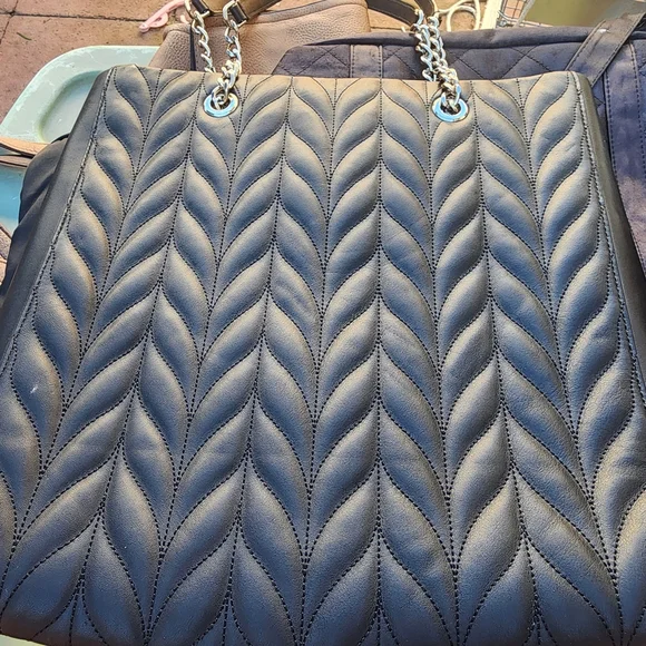 Kate Spade Black Quilted Women's Bag - Picture 2 of 6